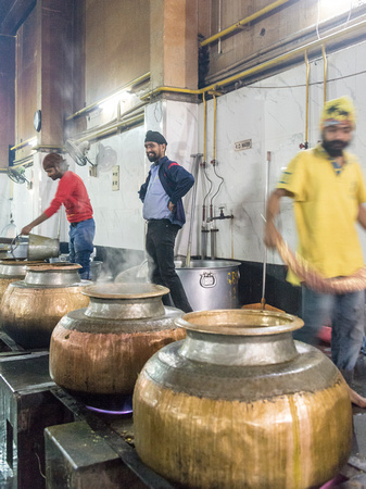 The kitchen in the Sikh Temple in Old Delhi