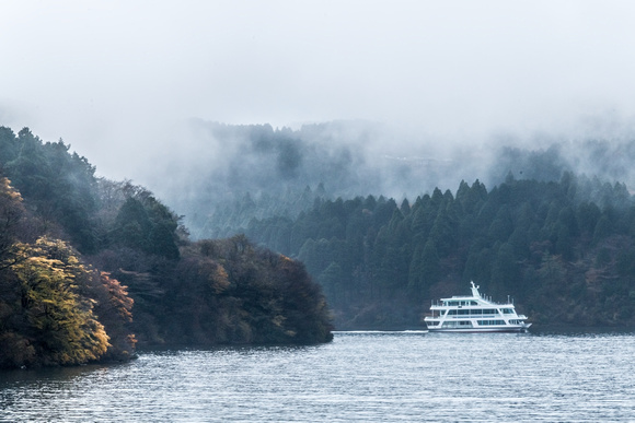 Hakone 箱根卢之湖， Japan