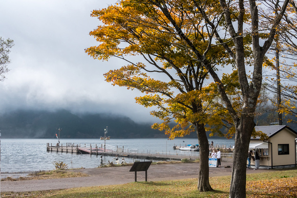 Hakone 箱根卢之湖， Japan