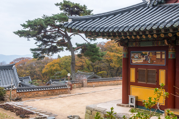 Beomeosa Temple 梵鱼寺, Fusan, Korea